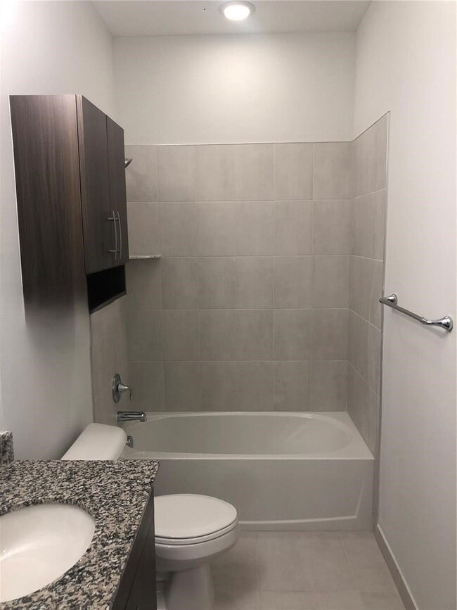 Building Photo - 20901 NW 1st Dr