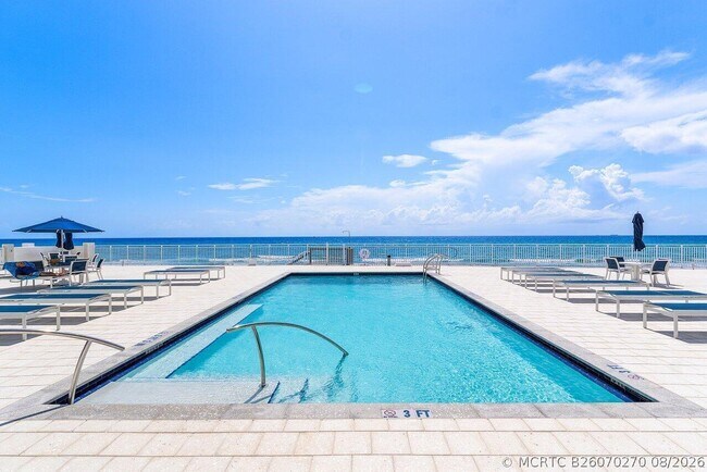 Building Photo - 4505 S Ocean Blvd
