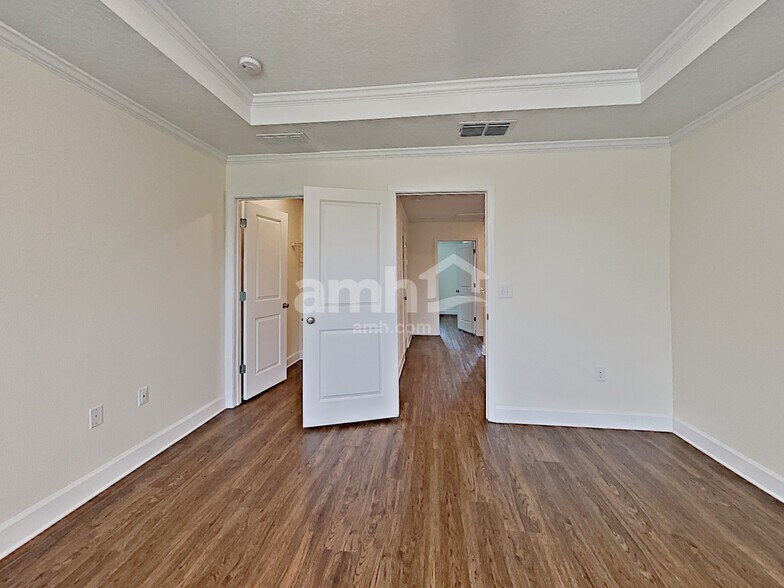 Building Photo - 4659 Reisswood Loop