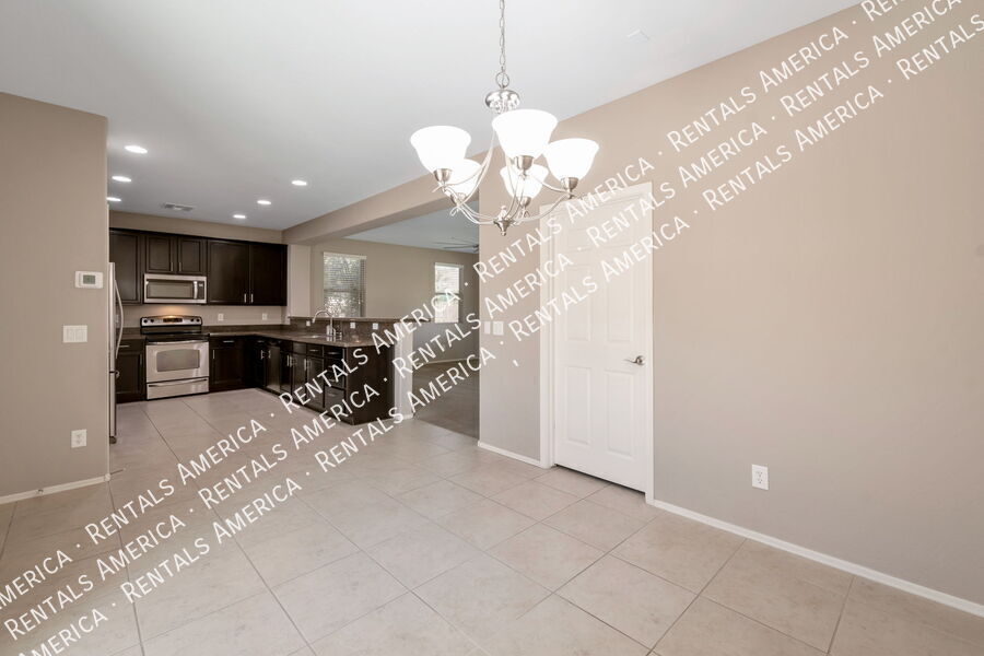 Building Photo - 21442 E Saddle Ct