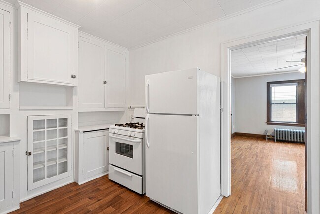 Interior Photo - Brownstone on Grand