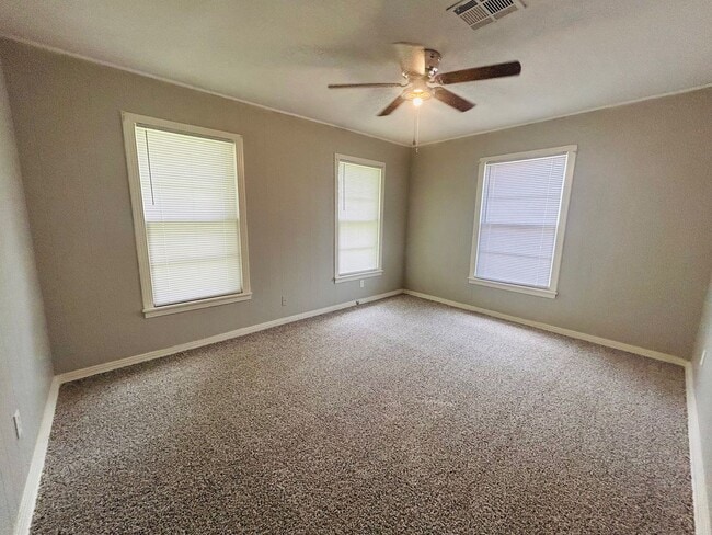 Building Photo - Charming 3 Bedroom in Waco