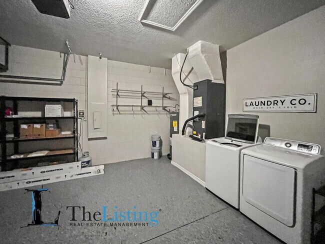 Building Photo - 11272 Moonshine Creek Cir