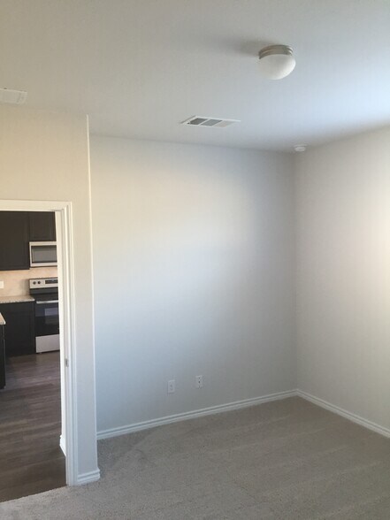 Building Photo - 3103 Quail St
