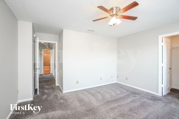 Building Photo - 15238 Radiance Dr