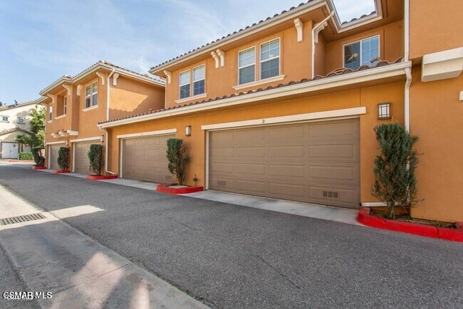 Building Photo - 1654 Heywood St