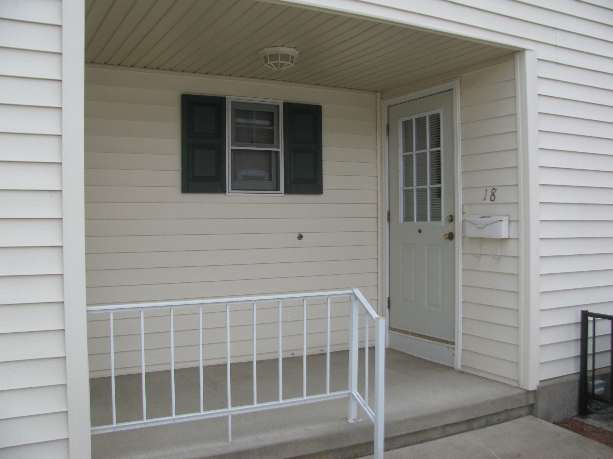Side entrance - 18 Montour St N