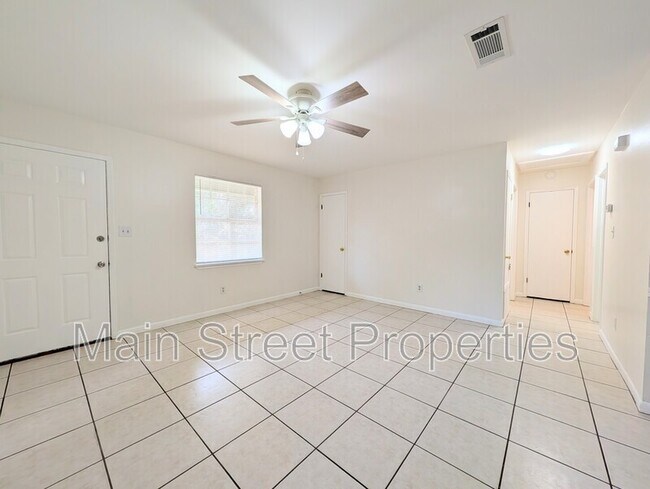 Building Photo - 5086 Yacht Harbor Cir