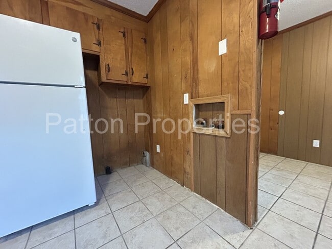 Building Photo - 7034 Fairmont Rd