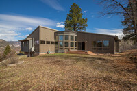 Building Photo - 385 Highland Hill Dr