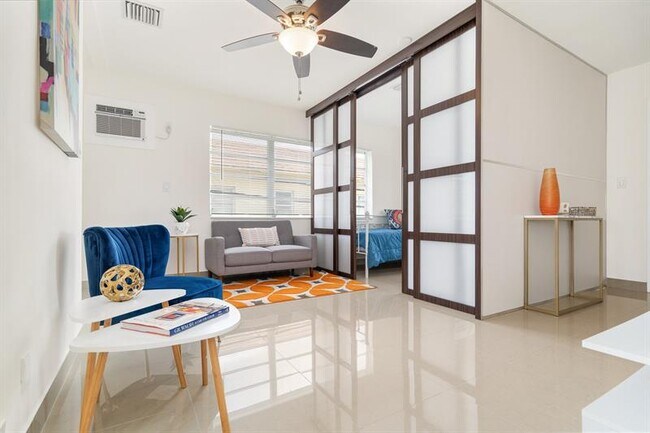 Building Photo - 620 NE 2nd Ct