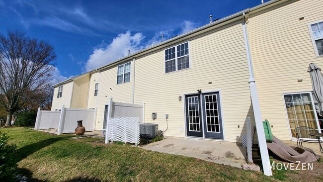 Building Photo - 2608 Vega Ct