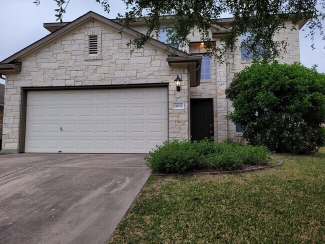 Primary Photo - 11012 Liberty Farms Dr