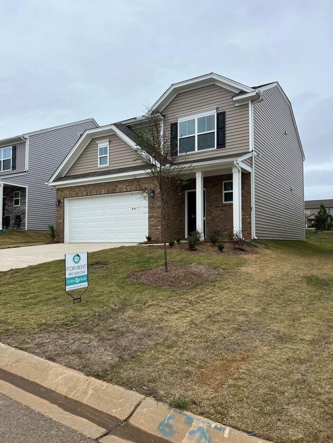 Building Photo - Available NOW – 3 Bedroom, 2.5 Bath Home in Roebuck, SC- $1,000 off First Full Months' Rent!