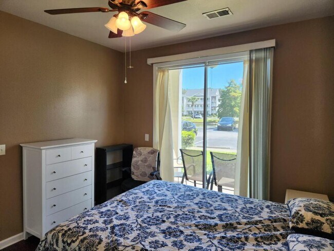 Building Photo - 1314 River Oaks Dr