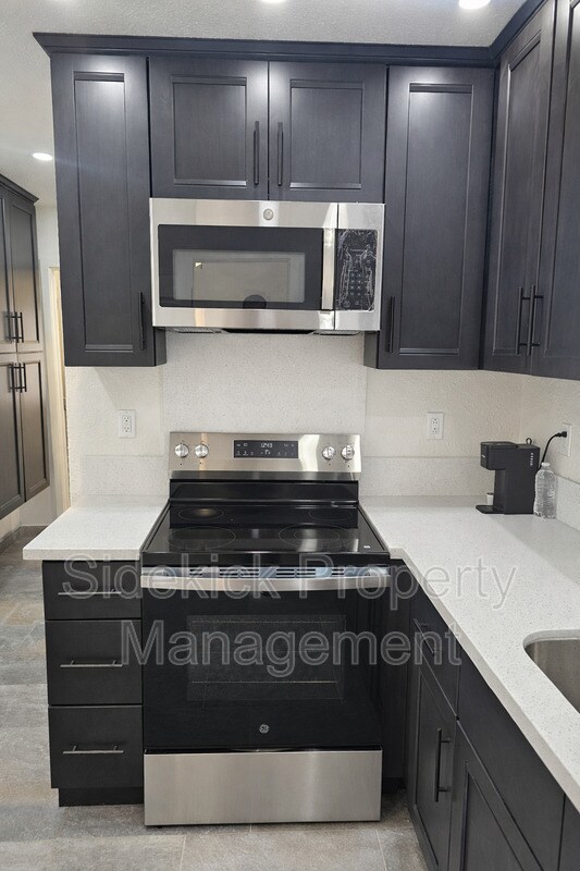 Building Photo - 1157 S Townsend Ave