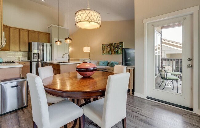 Building Photo - Spacious Happy Valley Townhome Featuring Three Bedrooms, Two Balconies & Attached Garage