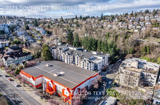 Building Photo - 3021 SW Bradford St