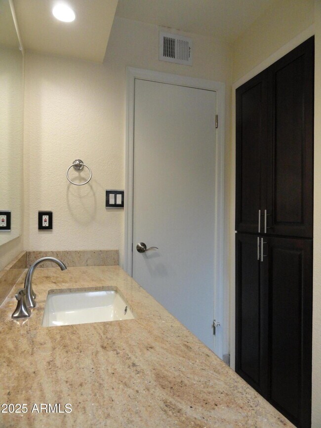 Building Photo - 2639 N 68th St