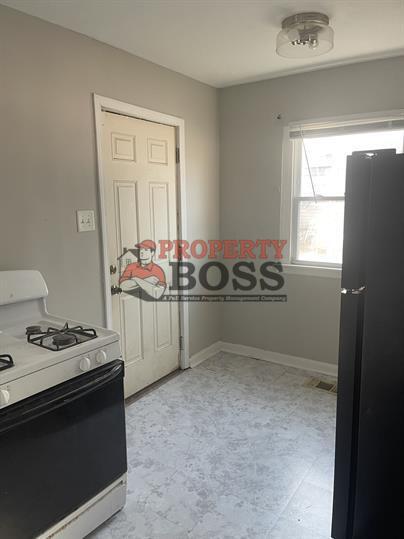 Building Photo - 1409 E 35th Ct