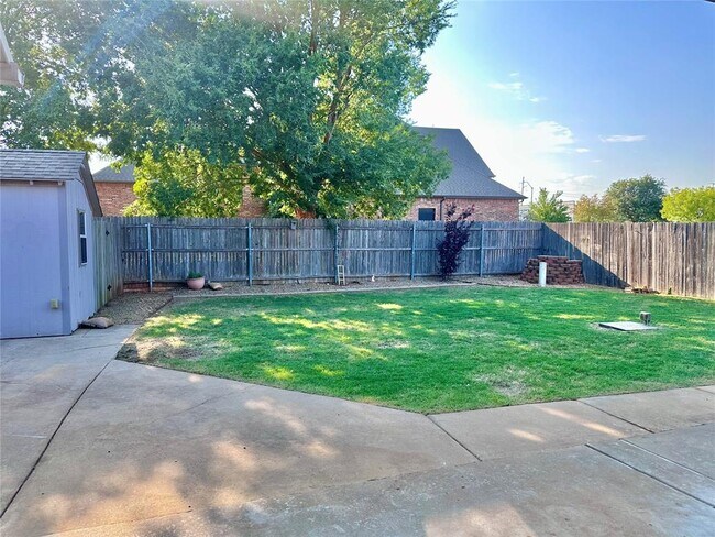 Building Photo - 12305 Sherrie Elaine Dr