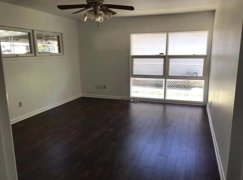 Building Photo - Room in House on Nash Blvd