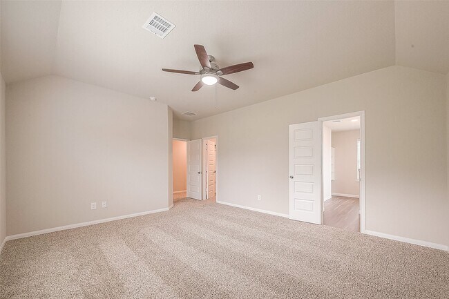 Building Photo - 2335 Tavo Trails Dr