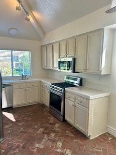 Building Photo - 455 Kennerick Ln