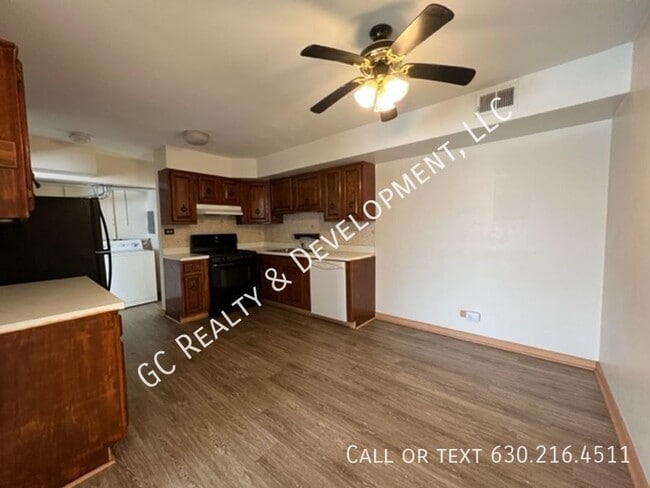 Building Photo - 1744 Queensbury Cir