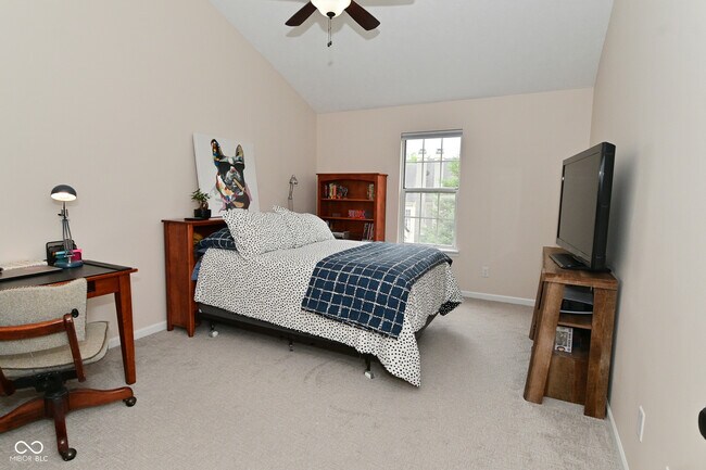 Building Photo - 9477 Aberdare Dr
