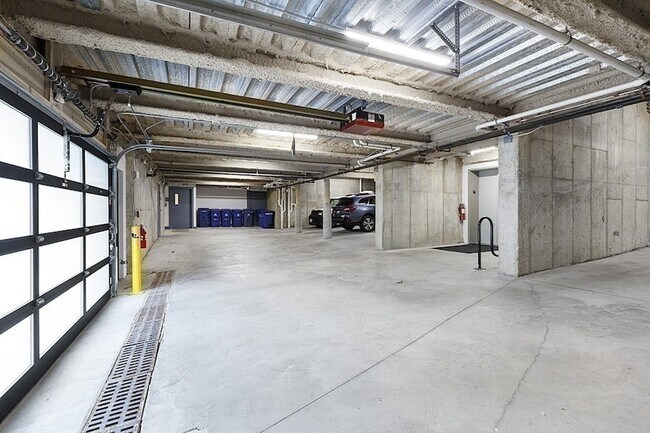 Building Photo - 40 Fisher Ave