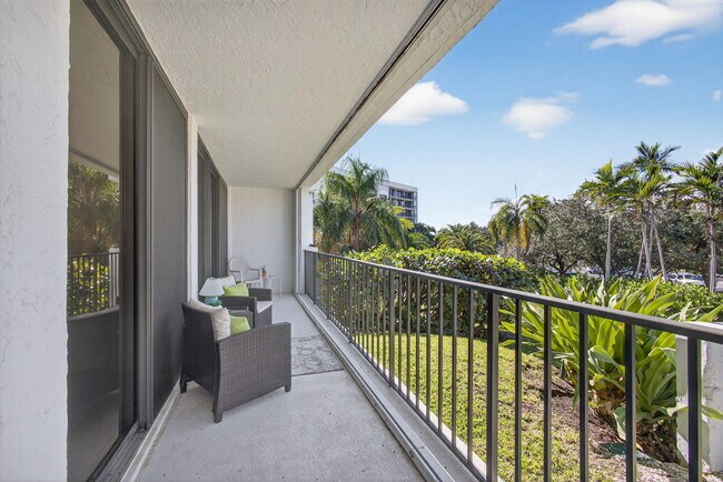 Building Photo - 1300 Jimmy Buffett Mem Hwy