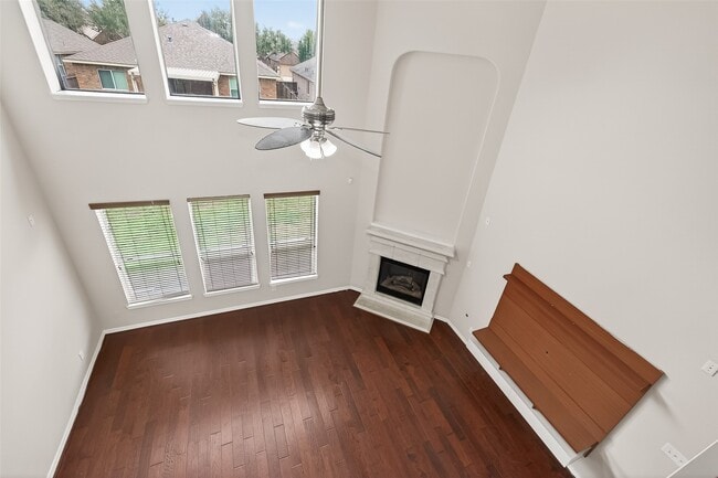 Building Photo - 24526 Avellino Ct