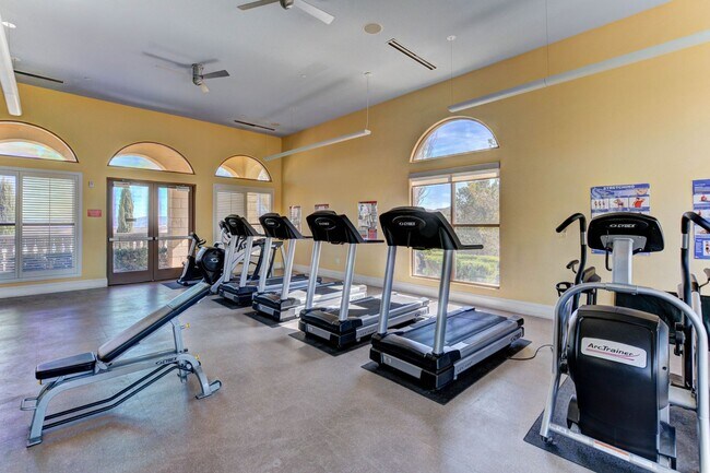 Building Photo - Luxury Resort Style Condo in Lake Las Vegas