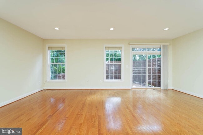 Building Photo - 8064 Criaza Branch Ct