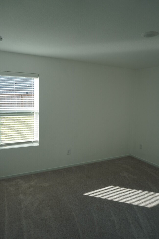 Building Photo - 16803 Great Stable Wy