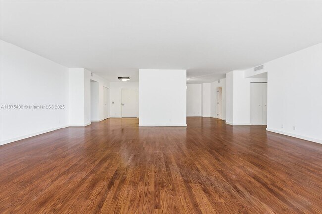 Building Photo - 10155 Collins Ave