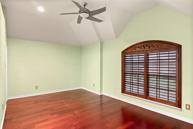 Building Photo - 808 Sabona Dr