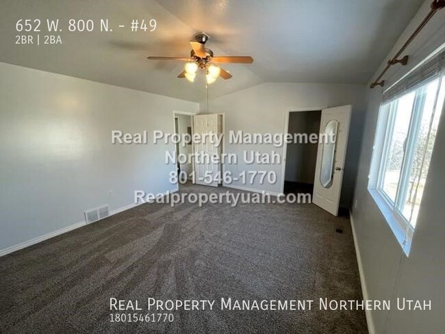 Building Photo - 652 W 800 N