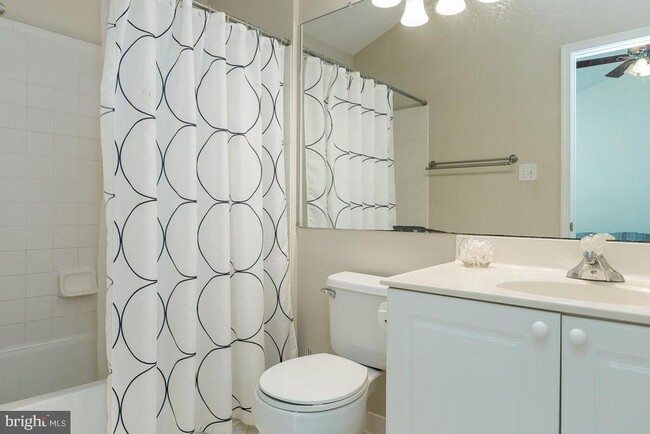 Building Photo - 2685 Cameron Way