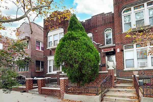 Primary Photo - 78-10 32nd Ave