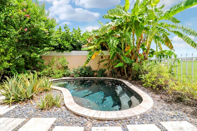 Building Photo - 1215 Gator Trail