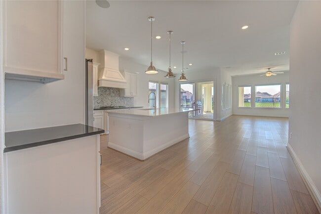 Building Photo - 625 Cape Capri Dr