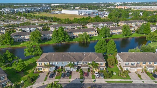 Building Photo - 2752 River Landing Dr