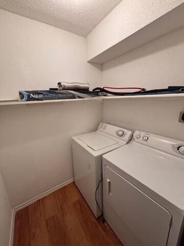 Building Photo - 10725 Braes Bend Dr