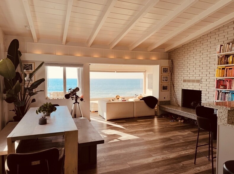 Living room with loft in distance - 25410 Malibu Rd