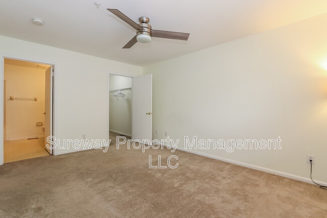 Building Photo - 1404 Wharton Rd