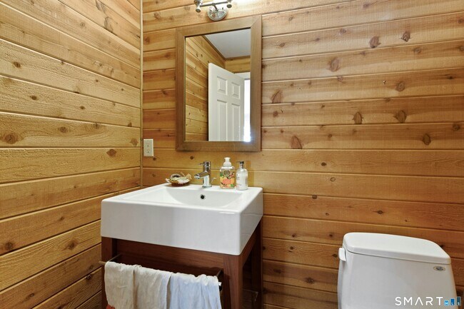 Building Photo - 3 Raiders Ln