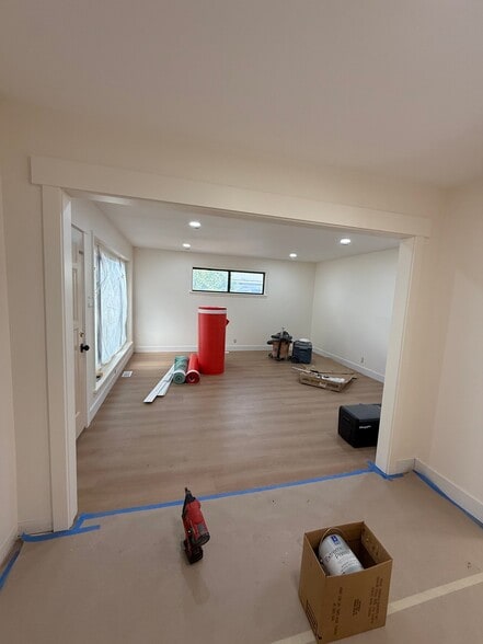 Building Photo - 1020 N 1500 W