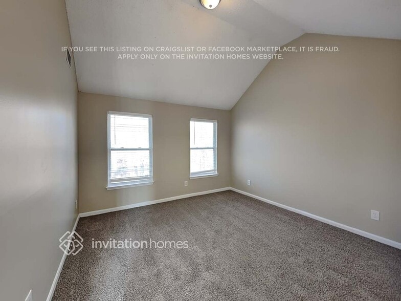 Building Photo - 215 Marriott Dr